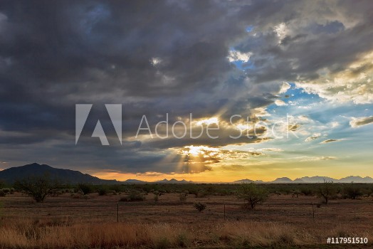 Bild på A clearing storm over the Arizona Desert